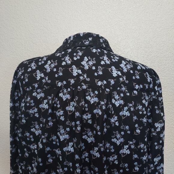 Lucky Brand Black w/Baby Blue Floral Print Button Down Size M - Picture 11 of 13